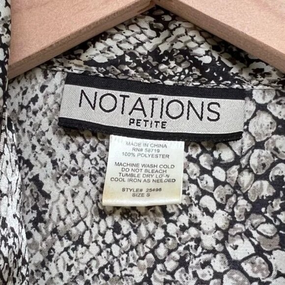 ✨HP✨ Vintage Notations Petite Snakeskin Print Button Down Blouse - Picture 5 of 5